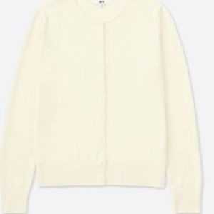 Uniqlo🔥cream light wool cardigan